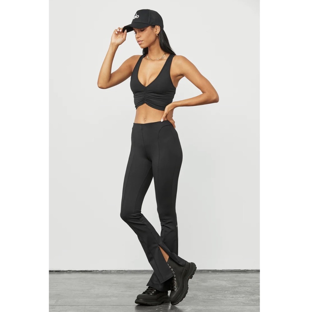 Alo High Waist 7/8 It Flare Legging in Black